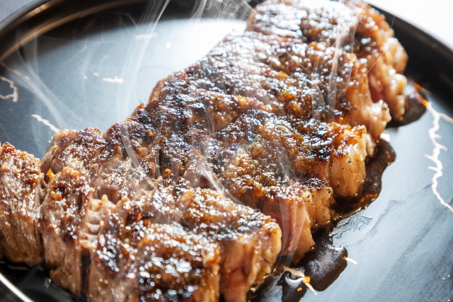 Read more about the article お肉を食べるとお腹を下してしまう…胃酸が少ないことが原因？